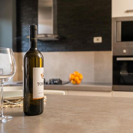 Amala Appartement Pula Buitenkant foto